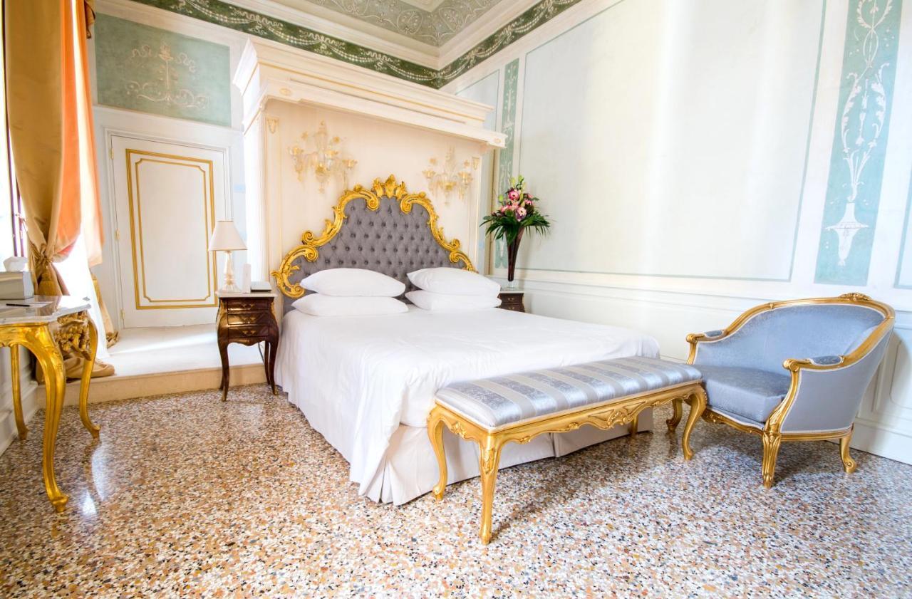Ca' Bonfadini Historic Experience Hotel Venesia Bagian luar foto