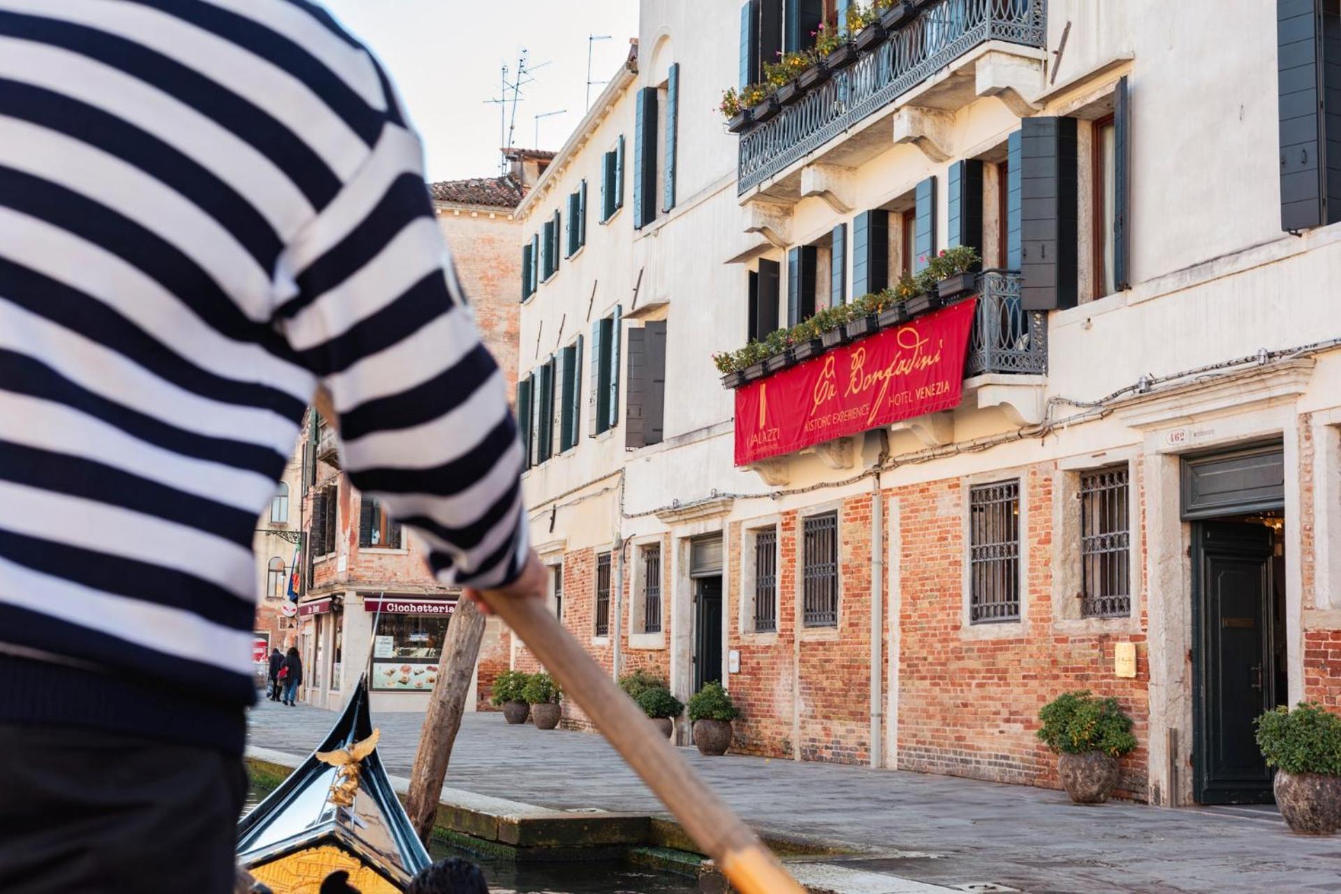 Ca' Bonfadini Historic Experience Hotel Venesia Bagian luar foto