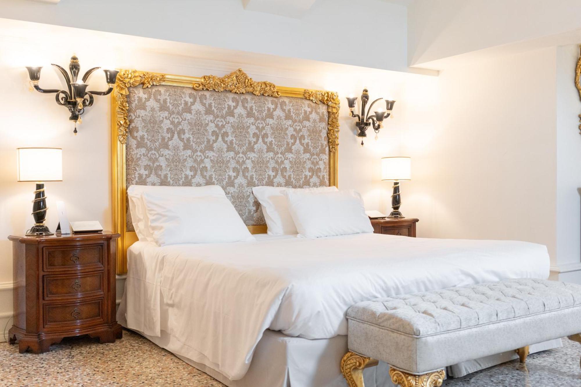 Ca' Bonfadini Historic Experience Hotel Venesia Bagian luar foto