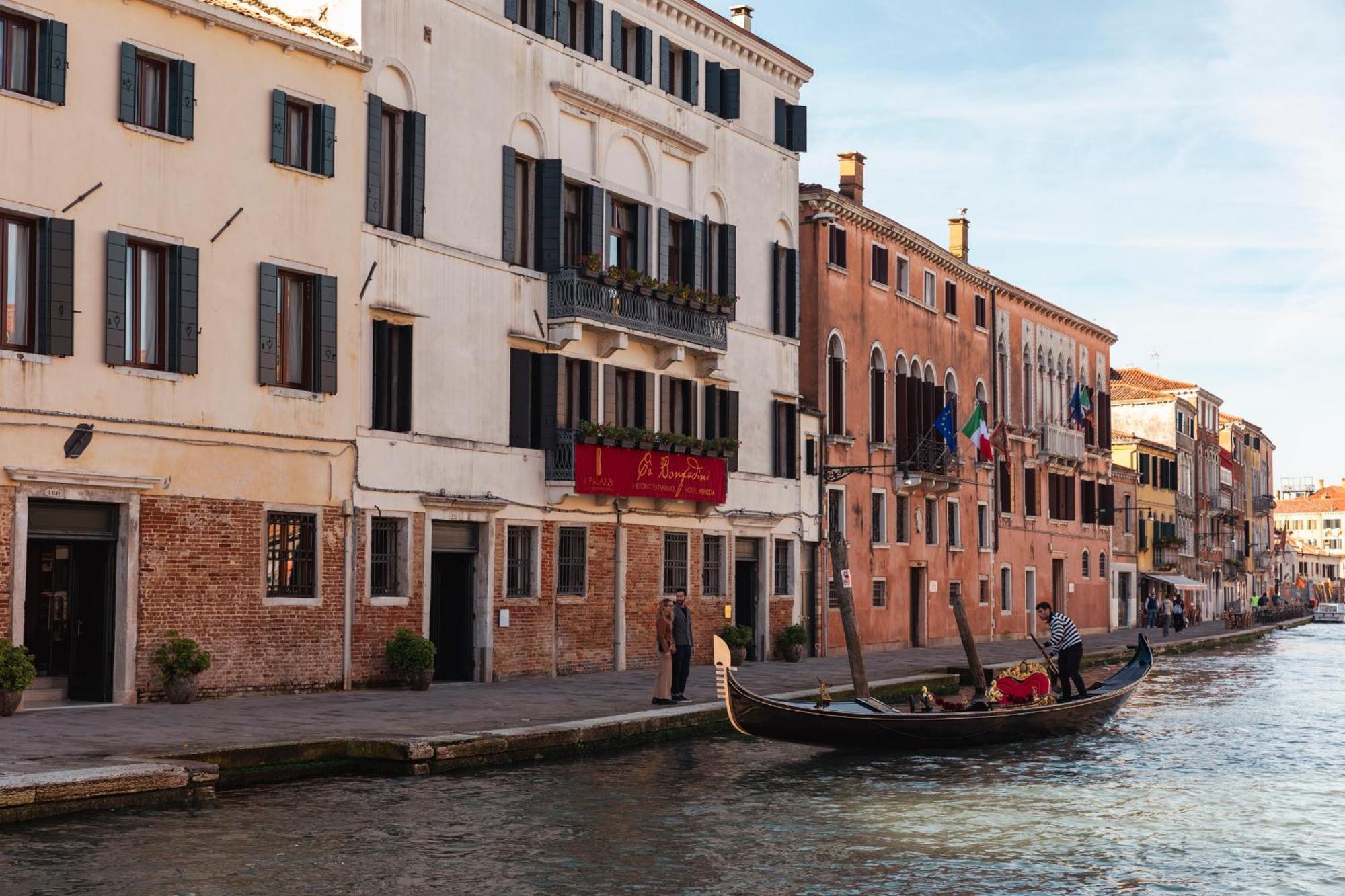 Ca' Bonfadini Historic Experience Hotel Venesia Bagian luar foto